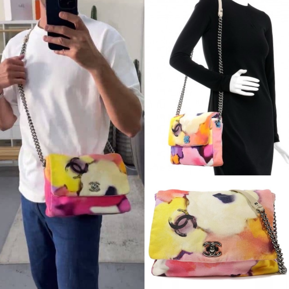 💎✨BEAUTIFUL✨💎CHANEL FLAP WATER COLOR  MESSENGER ULTRA RARE FLOWER POWER GRAFITI